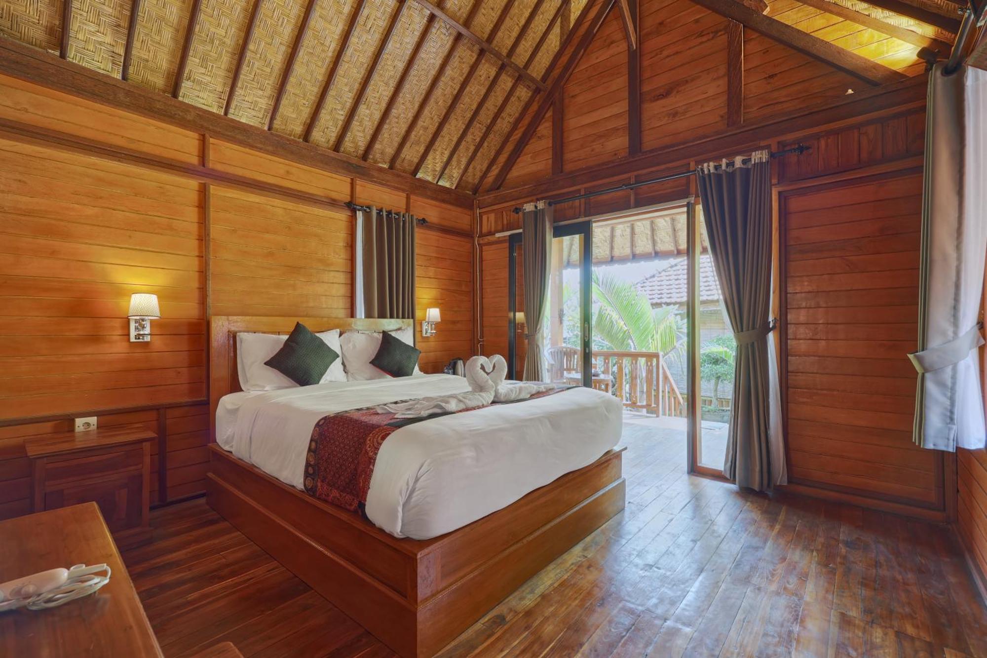 Ss Pangket Bungalow Toyapakeh ภายนอก รูปภาพ