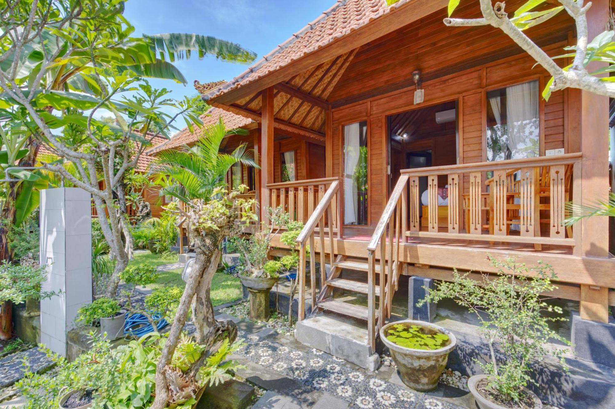 Ss Pangket Bungalow Toyapakeh ภายนอก รูปภาพ
